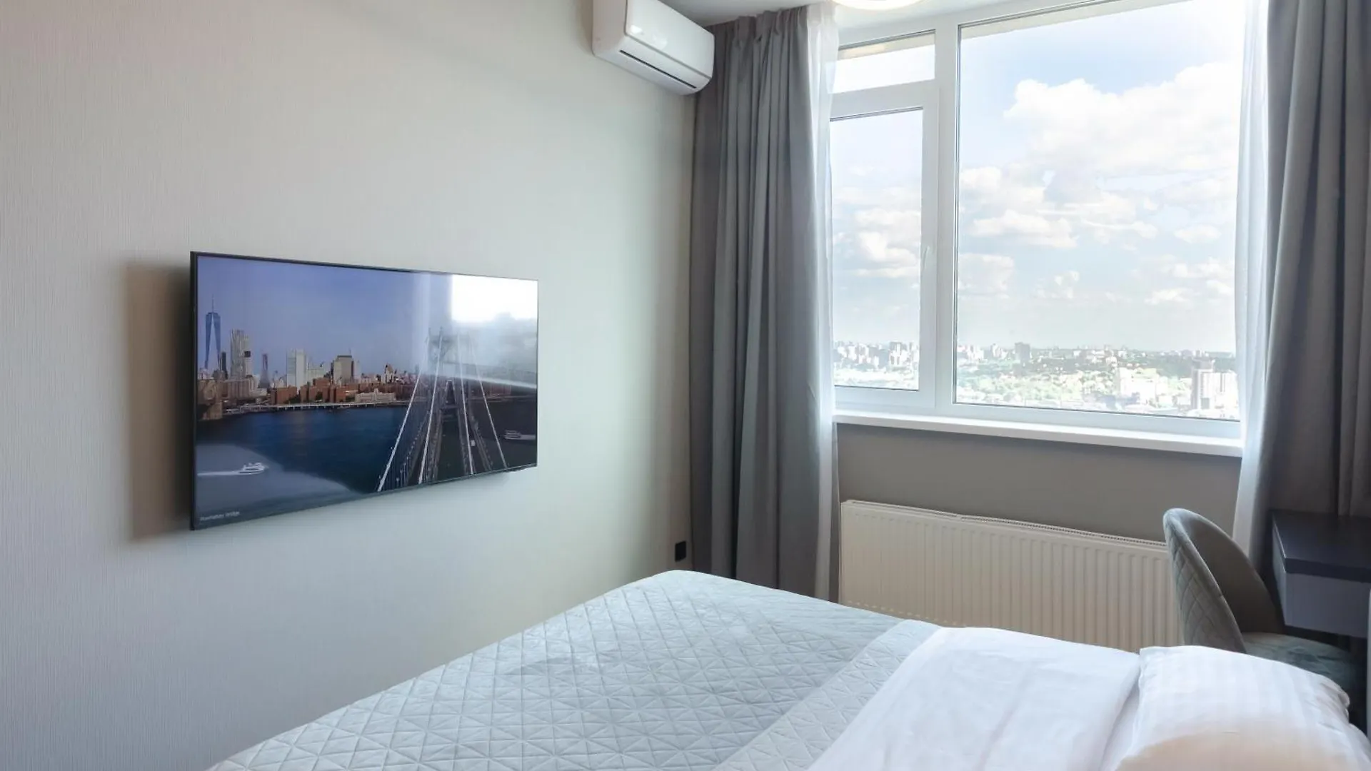 Petrovdom Apartments 35-454 In Rc Manhattan City,Beresteiskyi 11 Киев 0*,