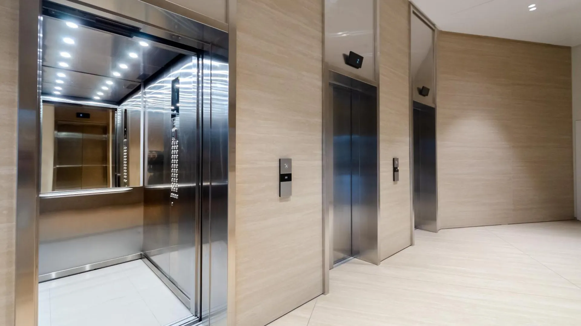 Petrovdom Apartments 35-454 In Rc Manhattan City,Beresteiskyi 11 Kiev 0*,