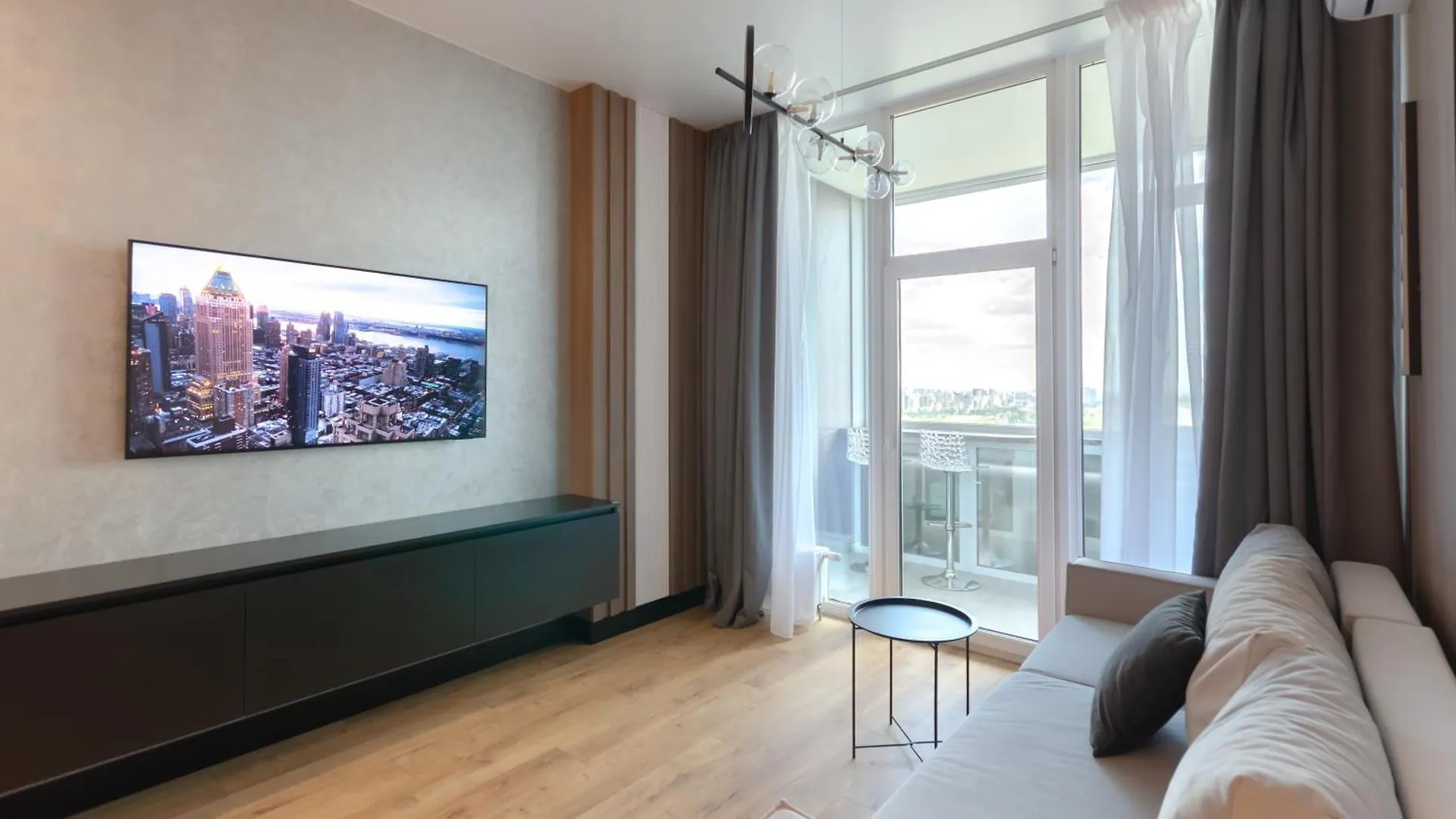Petrovdom Apartments 35-454 In Rc Manhattan City,Beresteiskyi 11 Kiev Oekraïne